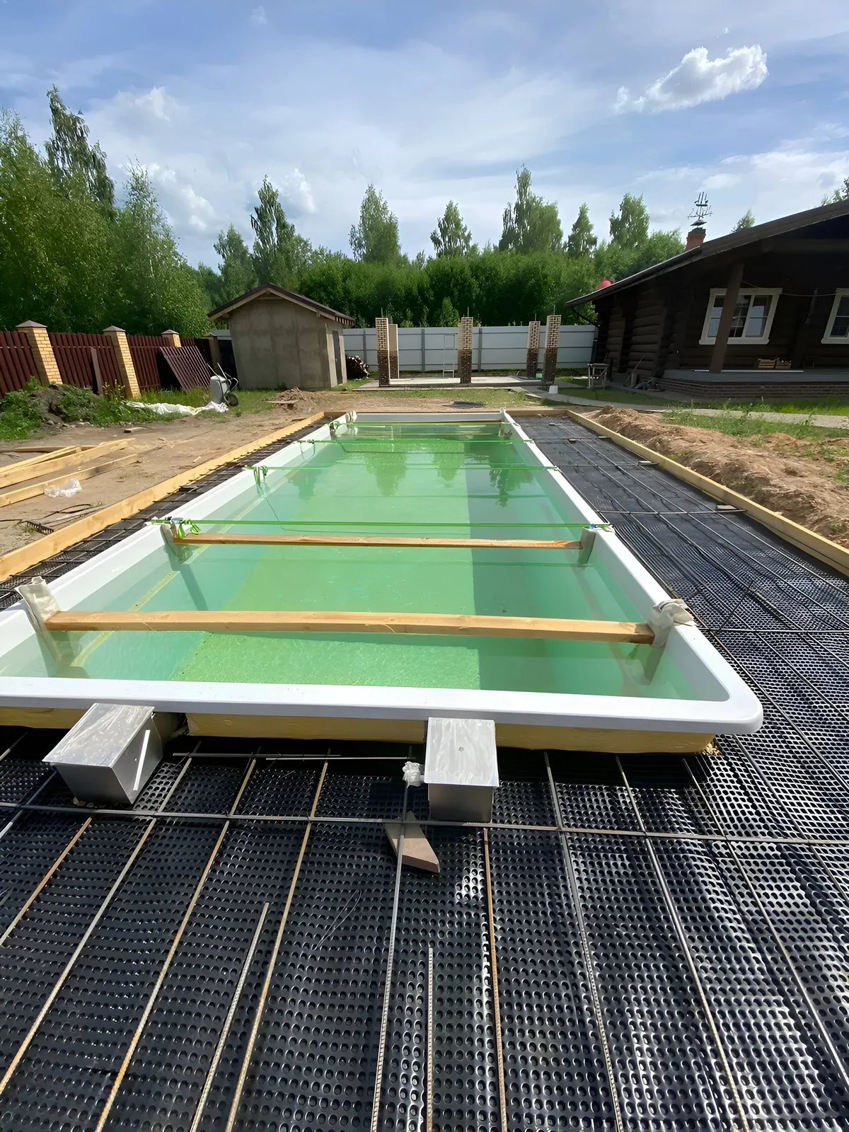 Laguna 9 — вечернее освещение в Коломне